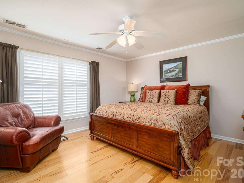 1618-B Union Road, Gastonia, NC 28054.  MLS# CAR4430084, YatesRealty ID 54592. 