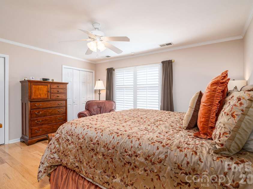 1618-B Union Road, Gastonia, NC 28054.  MLS# CAR4430084, YatesRealty ID 54592. 