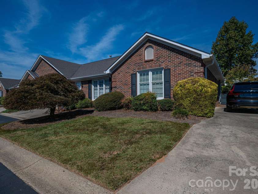 1618-B Union Road, Gastonia, NC 28054.  MLS# CAR4430084, YatesRealty ID 54592. 
