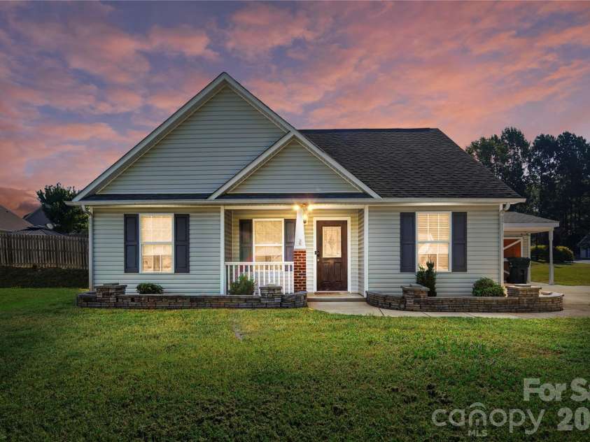 4066 Thomas Sam Drive, Rock Hill, SC 29732.  MLS# CAR4429762, YatesRealty ID 54595. 