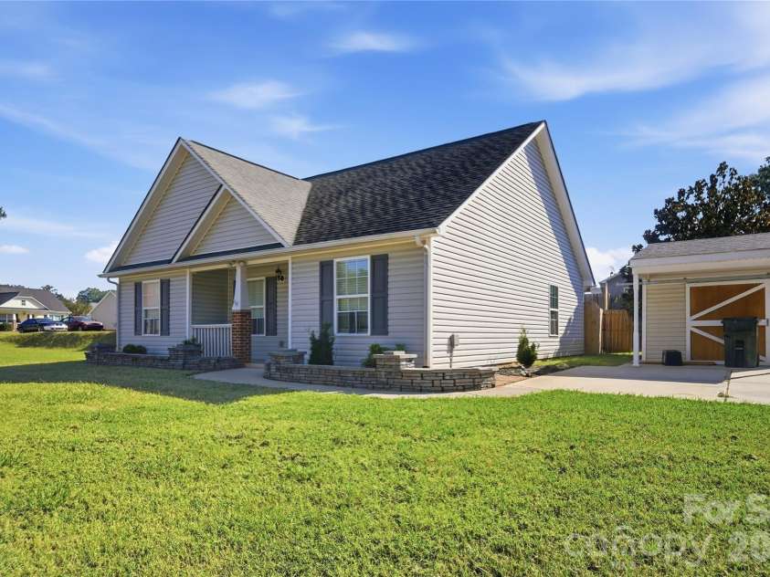 4066 Thomas Sam Drive, Rock Hill, SC 29732.  MLS# CAR4429762, YatesRealty ID 54595. 
