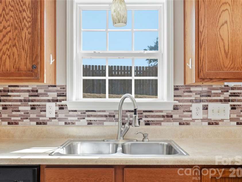 4066 Thomas Sam Drive, Rock Hill, SC 29732.  MLS# CAR4429762, YatesRealty ID 54595. 