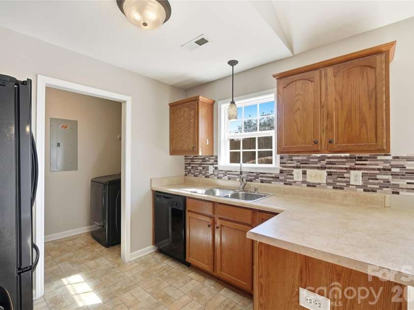 4066 Thomas Sam Drive, Rock Hill, SC 29732.  MLS# CAR4429762, YatesRealty ID 54595. 