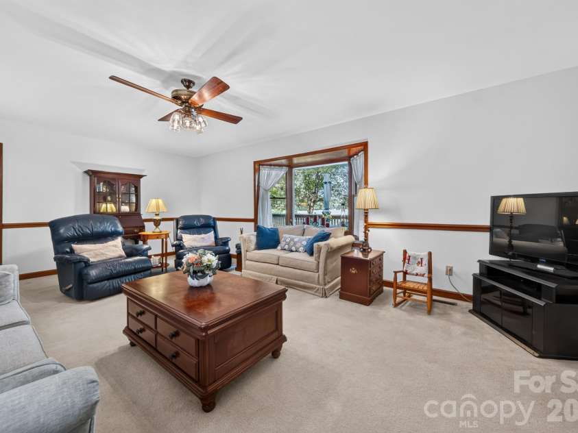 310 Travis Lane, Salisbury, NC 28146.  MLS# CAR4430797, YatesRealty ID 54596. 