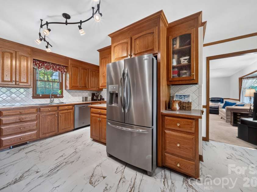 310 Travis Lane, Salisbury, NC 28146.  MLS# CAR4430797, YatesRealty ID 54596. 