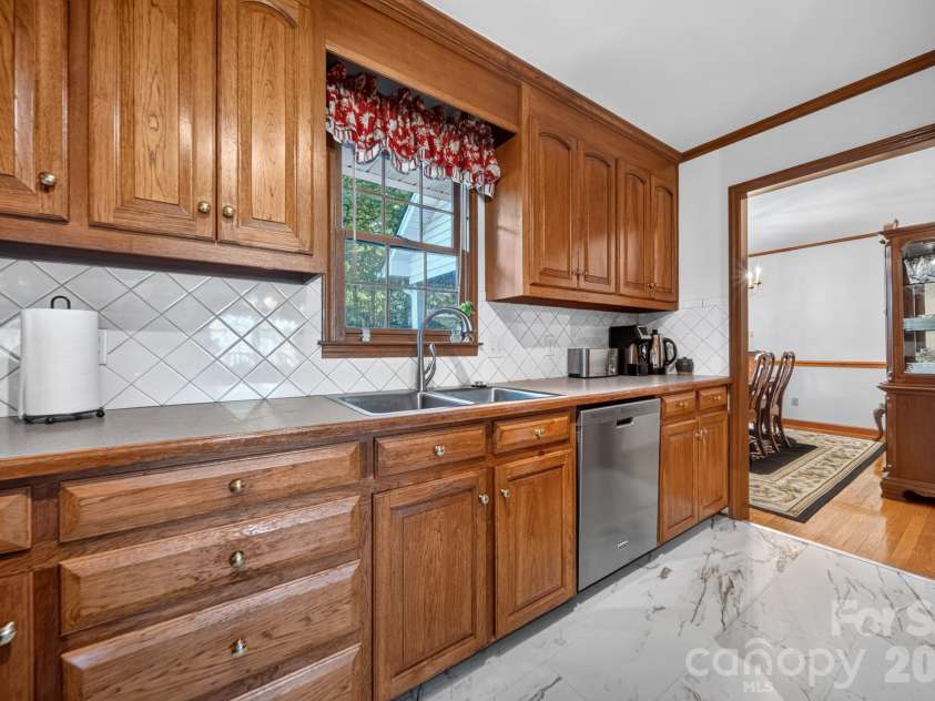 310 Travis Lane, Salisbury, NC 28146.  MLS# CAR4430797, YatesRealty ID 54596. 