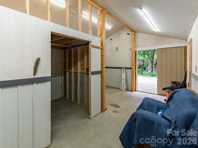 72 & 00 Jacks Paw Lane, Hendersonville, NC 28792.  MLS# CAR4430669, YatesRealty ID 54597. 