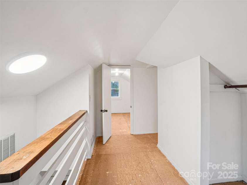 34 Parkview Drive, Brevard, NC 28712.  MLS# CAR4316145, YatesRealty ID 546. Heated Loft Area