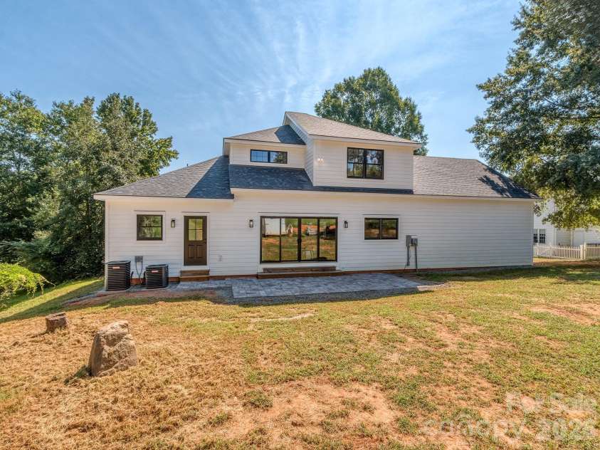 4899 Moonlite Bay Drive, Sherrills Ford, NC 28673.  MLS# CAR4343419, YatesRealty ID 5460. Backyard