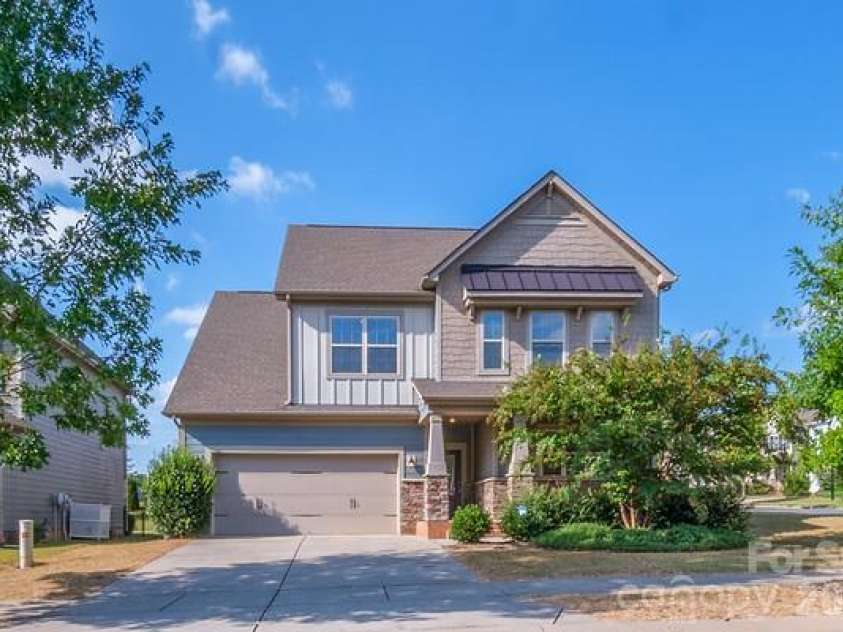 2004 Hudson Mill Drive, Waxhaw, NC 28173.  MLS# CAR4430158, YatesRealty ID 54600. 