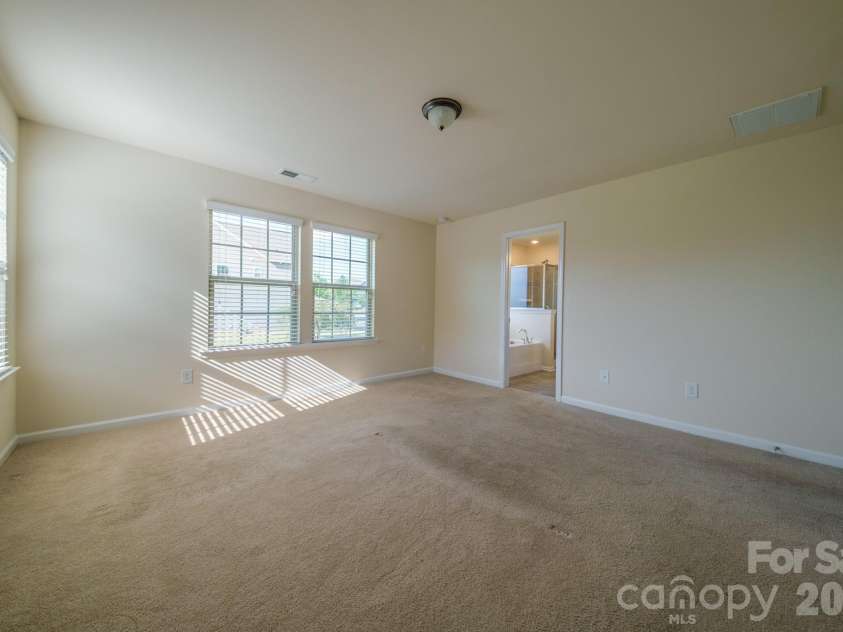 2004 Hudson Mill Drive, Waxhaw, NC 28173.  MLS# CAR4430158, YatesRealty ID 54600. 