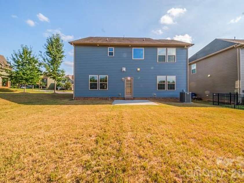 2004 Hudson Mill Drive, Waxhaw, NC 28173.  MLS# CAR4430158, YatesRealty ID 54600. 