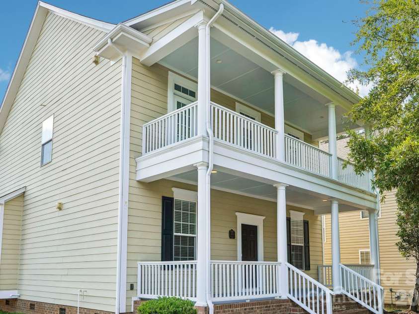 1001 Gainsborough Drive, Matthews, NC 28104.  MLS# CAR4430806, YatesRealty ID 54604. 