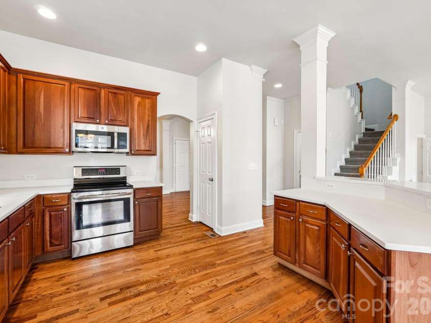 1001 Gainsborough Drive, Matthews, NC 28104.  MLS# CAR4430806, YatesRealty ID 54604. 