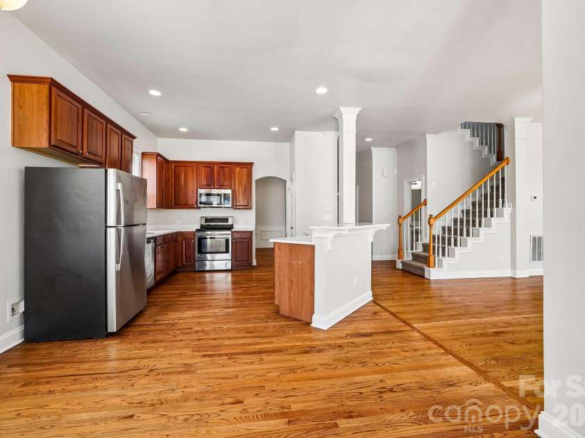 1001 Gainsborough Drive, Matthews, NC 28104.  MLS# CAR4430806, YatesRealty ID 54604. 