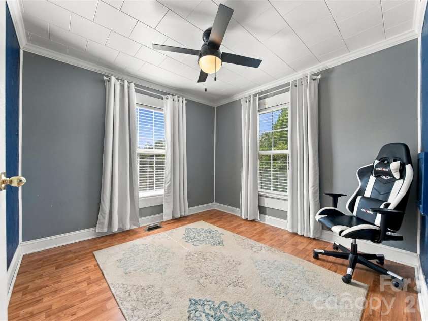 4021 SULPHUR SPRINGS Road, Hickory, NC 28601.  MLS# CAR4429506, YatesRealty ID 54608. 