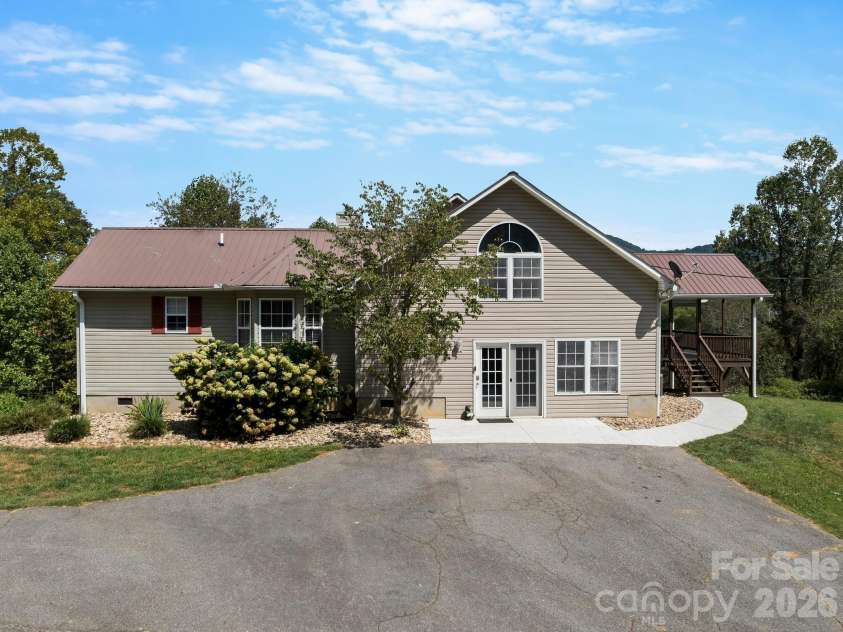 170 Yates Cove Road, Waynesville, NC 28785.  MLS# CAR4430510, YatesRealty ID 54609. 