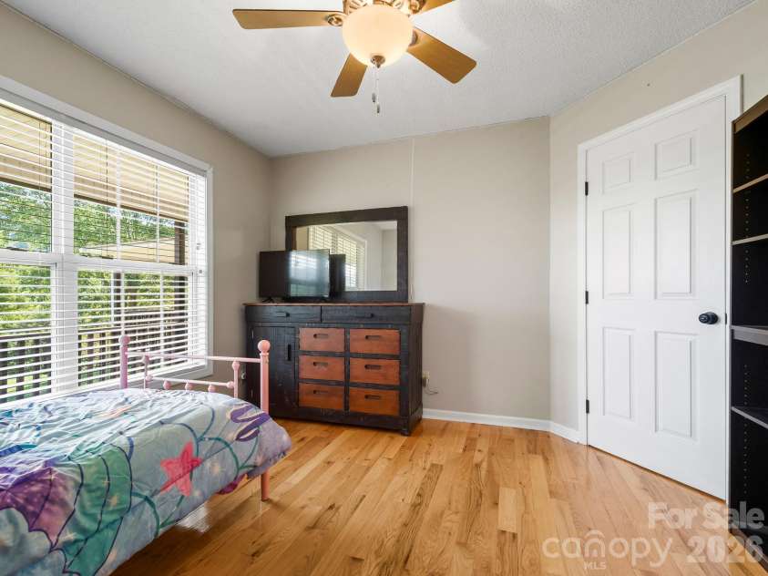 170 Yates Cove Road, Waynesville, NC 28785.  MLS# CAR4430510, YatesRealty ID 54609. 
