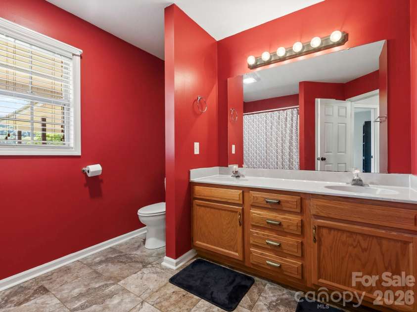 170 Yates Cove Road, Waynesville, NC 28785.  MLS# CAR4430510, YatesRealty ID 54609. 