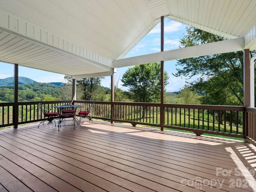 170 Yates Cove Road, Waynesville, NC 28785.  MLS# CAR4430510, YatesRealty ID 54609. 
