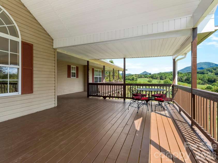 170 Yates Cove Road, Waynesville, NC 28785.  MLS# CAR4430510, YatesRealty ID 54609. 