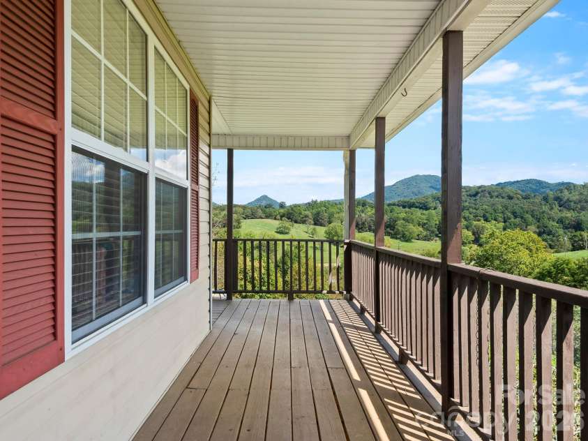 170 Yates Cove Road, Waynesville, NC 28785.  MLS# CAR4430510, YatesRealty ID 54609. 
