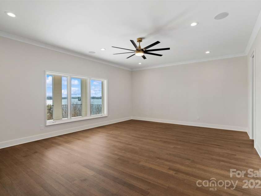 7116 Topsail Circle, Tega Cay, SC 29708.  MLS# CAR4238062, YatesRealty ID 5461. Primary Suite 2