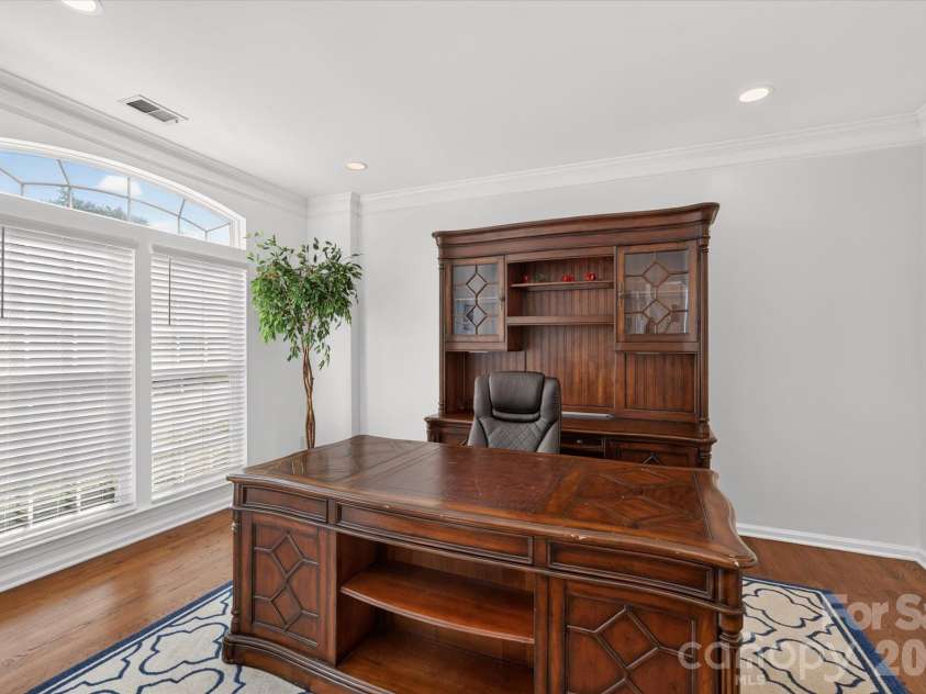 10304 Berkeley Pond Drive, Charlotte, NC 28277.  MLS# CAR4426622, YatesRealty ID 54611. 