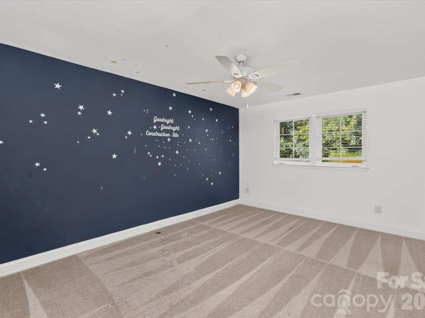 10304 Berkeley Pond Drive, Charlotte, NC 28277.  MLS# CAR4426622, YatesRealty ID 54611. 