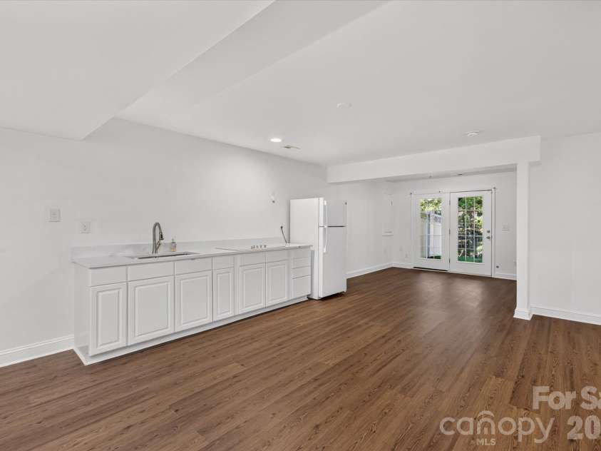 10304 Berkeley Pond Drive, Charlotte, NC 28277.  MLS# CAR4426622, YatesRealty ID 54611. 