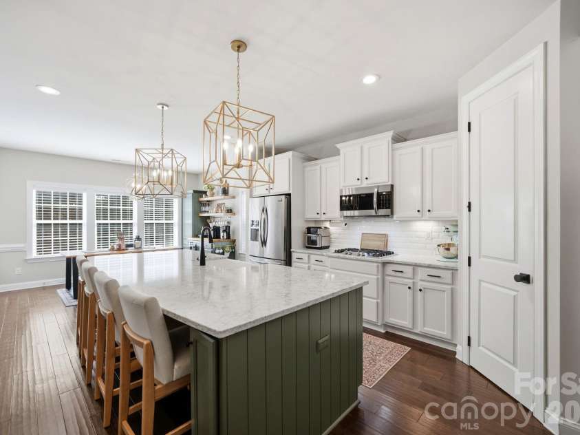 612 Highland Ridge Point, Clover, SC 29710.  MLS# CAR4424384, YatesRealty ID 54612. 