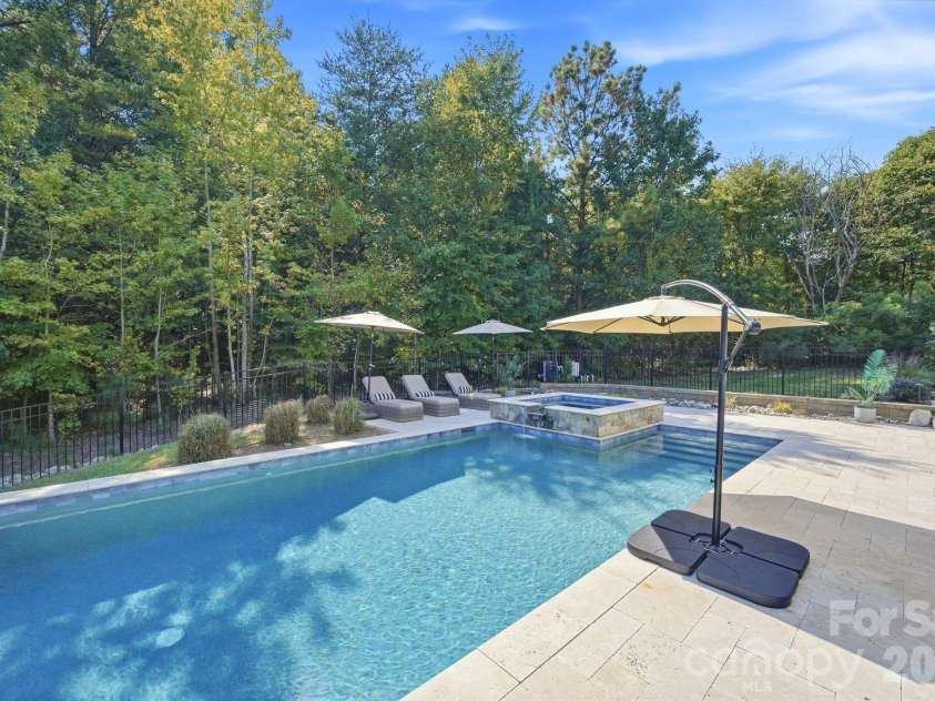 612 Highland Ridge Point, Clover, SC 29710.  MLS# CAR4424384, YatesRealty ID 54612. 
