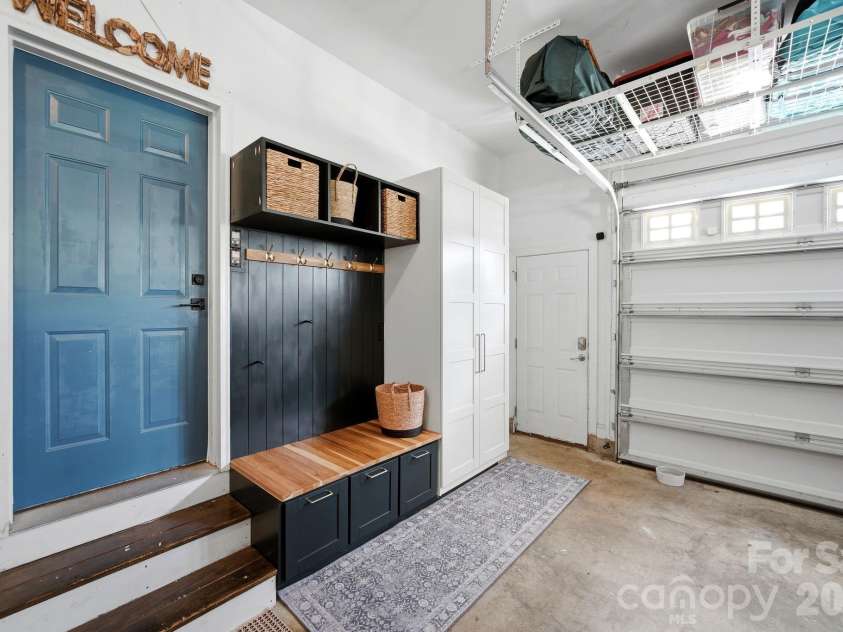 612 Highland Ridge Point, Clover, SC 29710.  MLS# CAR4424384, YatesRealty ID 54612. Custom build drop zone in garage