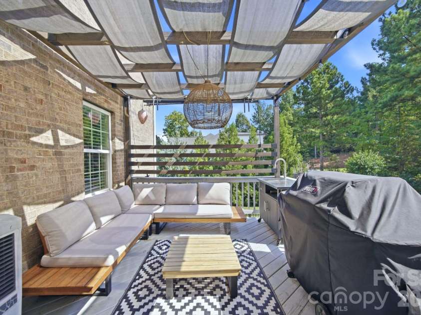 612 Highland Ridge Point, Clover, SC 29710.  MLS# CAR4424384, YatesRealty ID 54612. Custom shaded lounge area