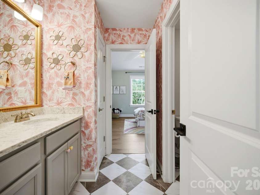 612 Highland Ridge Point, Clover, SC 29710.  MLS# CAR4424384, YatesRealty ID 54612. Full bath 3