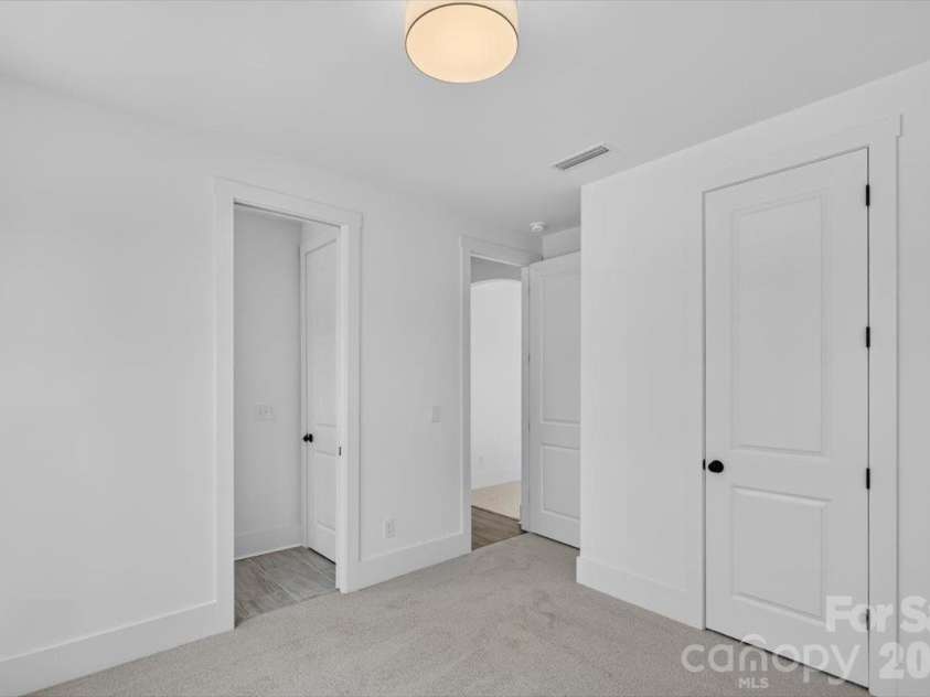 4927 Potter Road, Matthews, NC 28104.  MLS# CAR4430466, YatesRealty ID 54614. 
