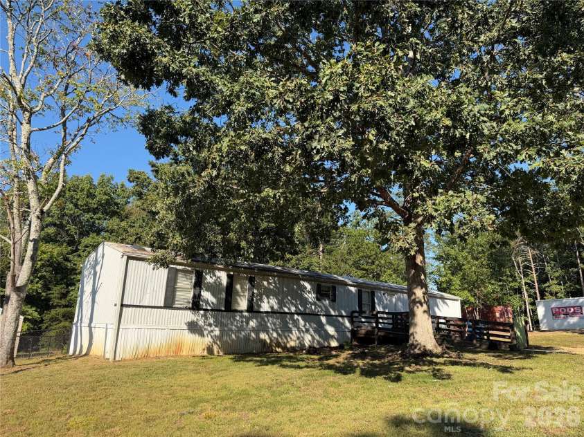 1025 29th Street Place, Conover, NC 28613.  MLS# CAR4427528, YatesRealty ID 54619. 