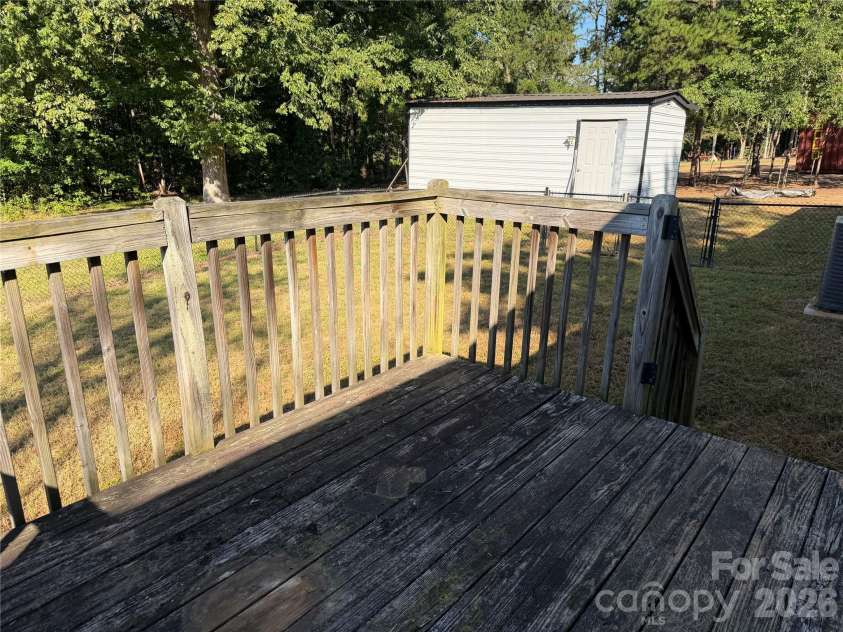 1025 29th Street Place, Conover, NC 28613.  MLS# CAR4427528, YatesRealty ID 54619. 