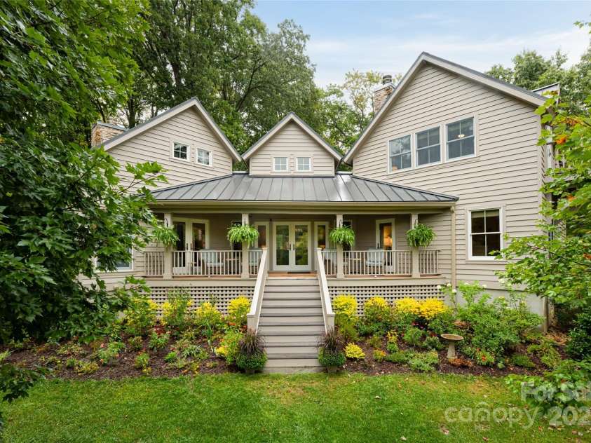 195 Meadow Creek Drive, Weaverville, NC 28787.  MLS# CAR4245670, YatesRealty ID 5462. 