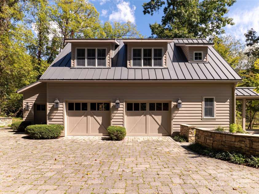 195 Meadow Creek Drive, Weaverville, NC 28787.  MLS# CAR4245670, YatesRealty ID 5462. Garage