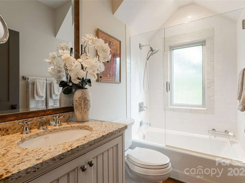 195 Meadow Creek Drive, Weaverville, NC 28787.  MLS# CAR4245670, YatesRealty ID 5462. Main house guest bath