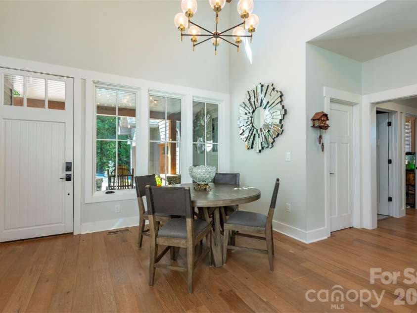 18 Old Lafayette Lane, Black Mountain, NC 28711.  MLS# CAR4430167, YatesRealty ID 54628. 