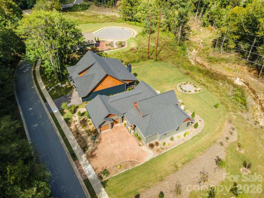 18 Old Lafayette Lane, Black Mountain, NC 28711.  MLS# CAR4430167, YatesRealty ID 54628. 