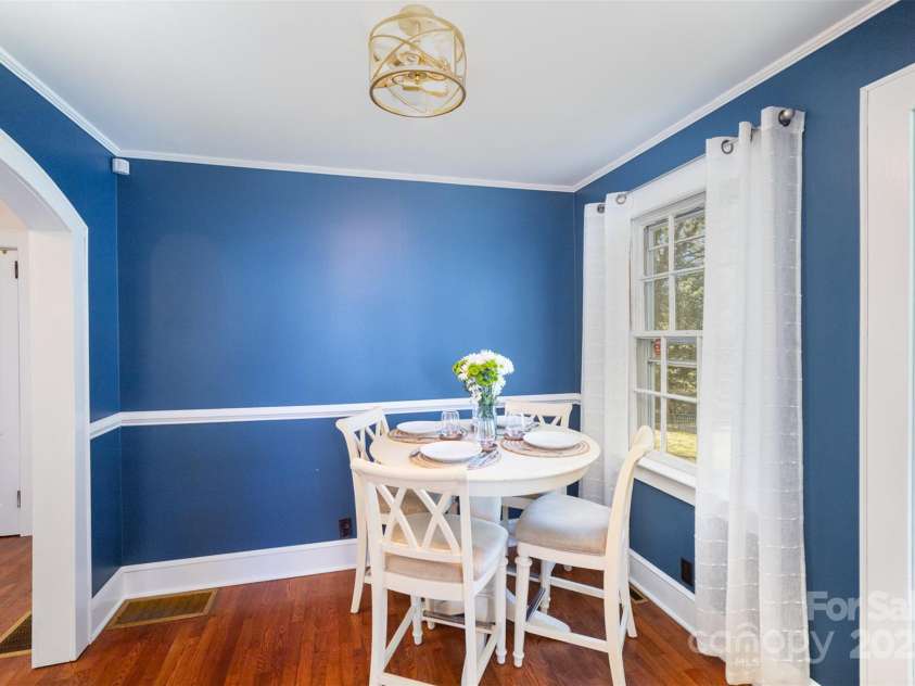 7122 Tuckaseegee Road, Charlotte, NC 28214.  MLS# CAR4231800, YatesRealty ID 5463. 