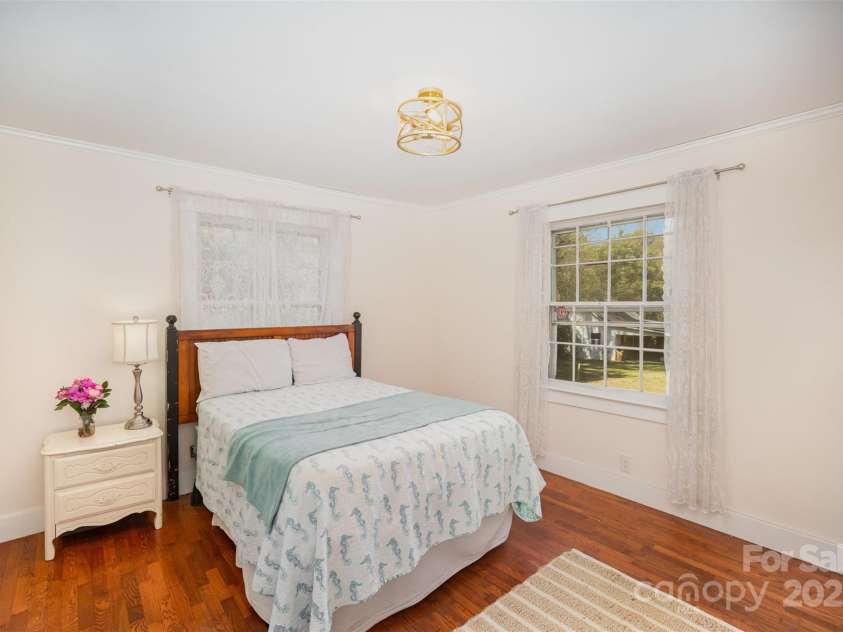 7122 Tuckaseegee Road, Charlotte, NC 28214.  MLS# CAR4231800, YatesRealty ID 5463. 