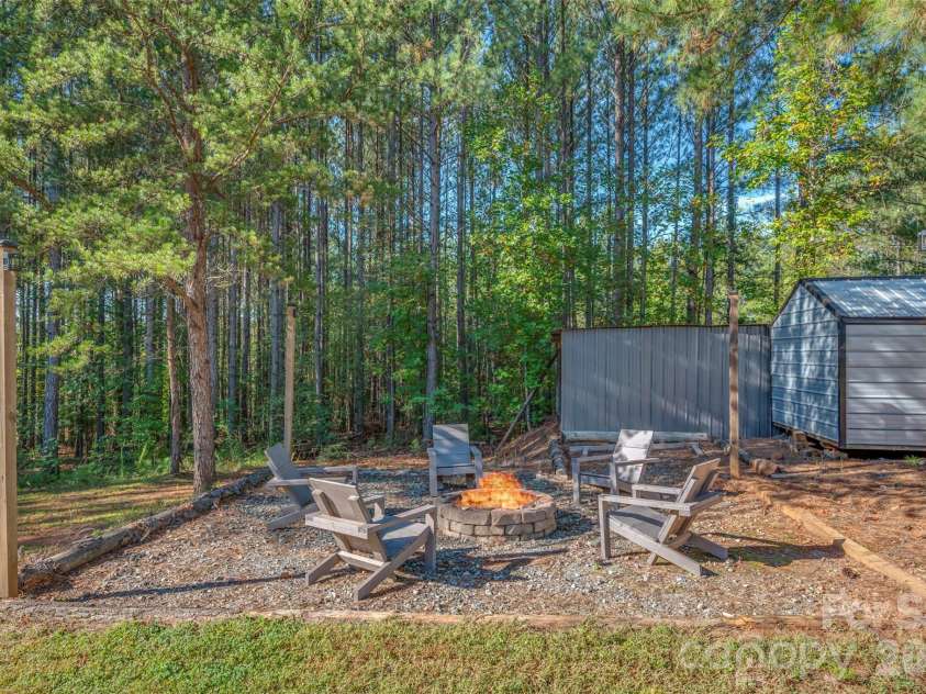 5238 Brooks Chapel Road, Ellenboro, NC 28040.  MLS# CAR4430321, YatesRealty ID 54631. 