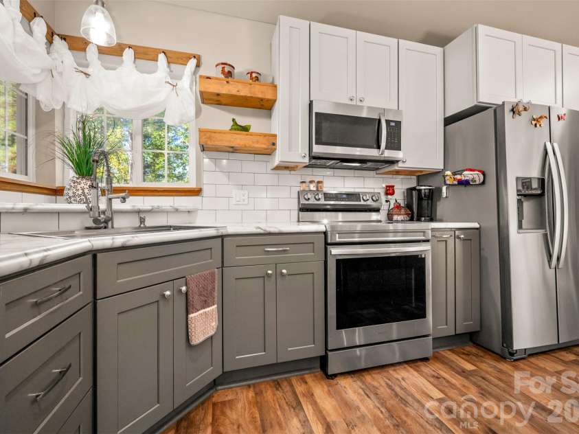 5238 Brooks Chapel Road, Ellenboro, NC 28040.  MLS# CAR4430321, YatesRealty ID 54631. 