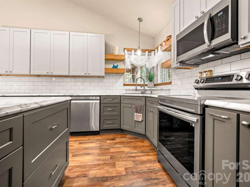 5238 Brooks Chapel Road, Ellenboro, NC 28040.  MLS# CAR4430321, YatesRealty ID 54631. 
