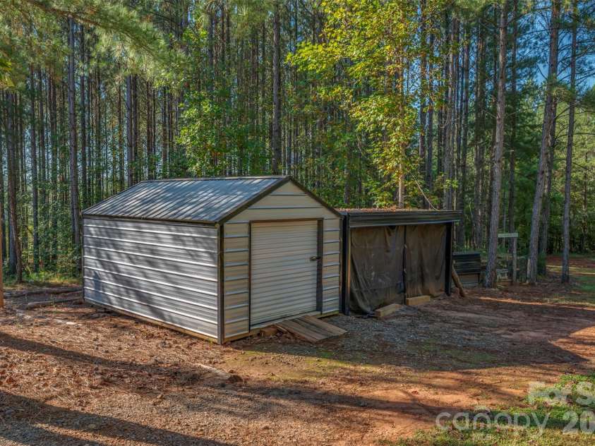 5238 Brooks Chapel Road, Ellenboro, NC 28040.  MLS# CAR4430321, YatesRealty ID 54631. 