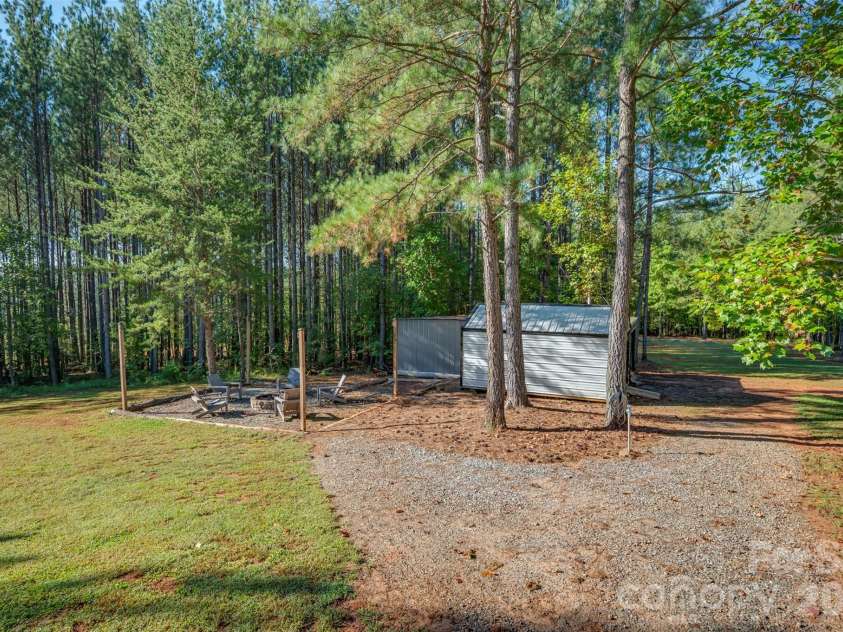 5238 Brooks Chapel Road, Ellenboro, NC 28040.  MLS# CAR4430321, YatesRealty ID 54631. 